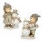 Figuras de niños con muñeco de nieve